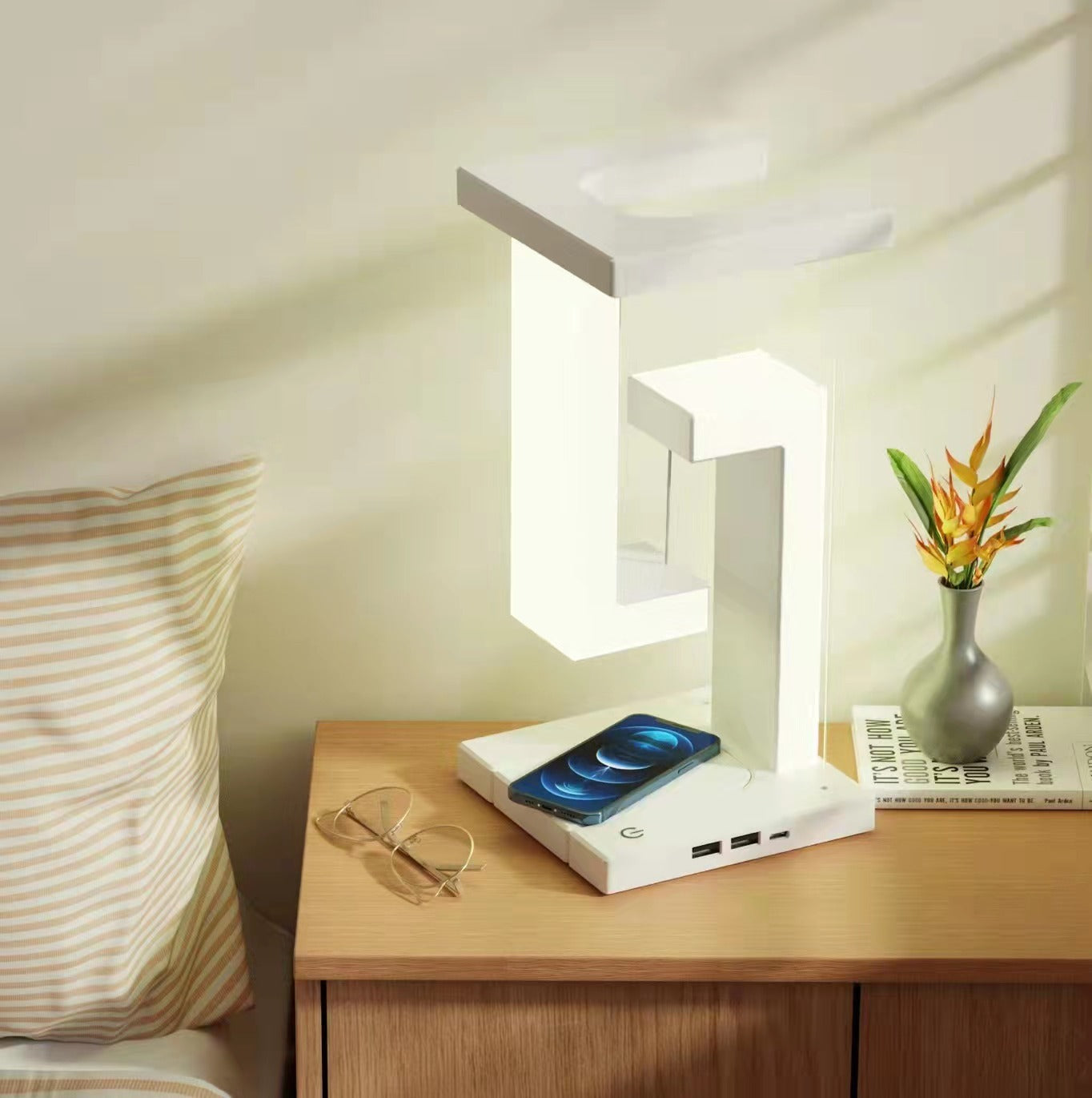 Creative Smartphone Wireless Charging Suspension Table Lamp Balance Lamp Floating For Home Bedroom - Glow Home